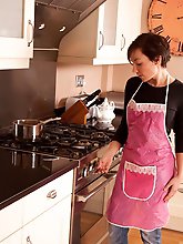 Milf Jay from auntjudys.com gallery 2