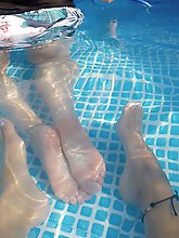Relaxed feet in the water