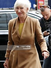 Slim old girlfriends like oral sex