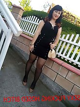 Real mature strumpet is spreading lips