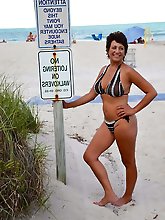 Aroused mature girlfriend enjoys a big cock